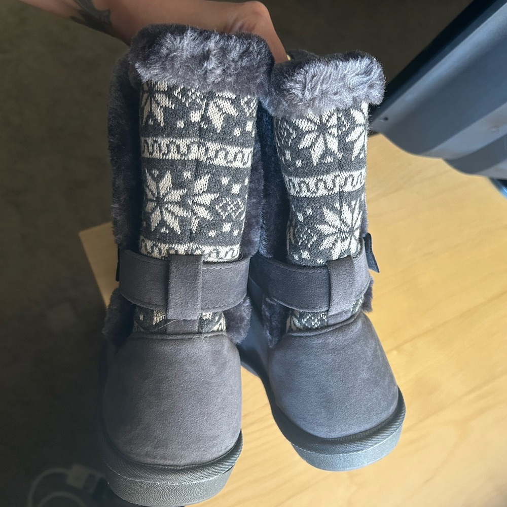 Rampage Gray Suede Winter Boots Women’s size 9 New in box - Picture 2 of 6